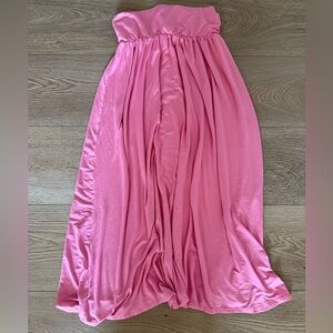 Pink‎ XL maxi skirt with 5 in waistband. Made of 95% rayon and 5% spandex.